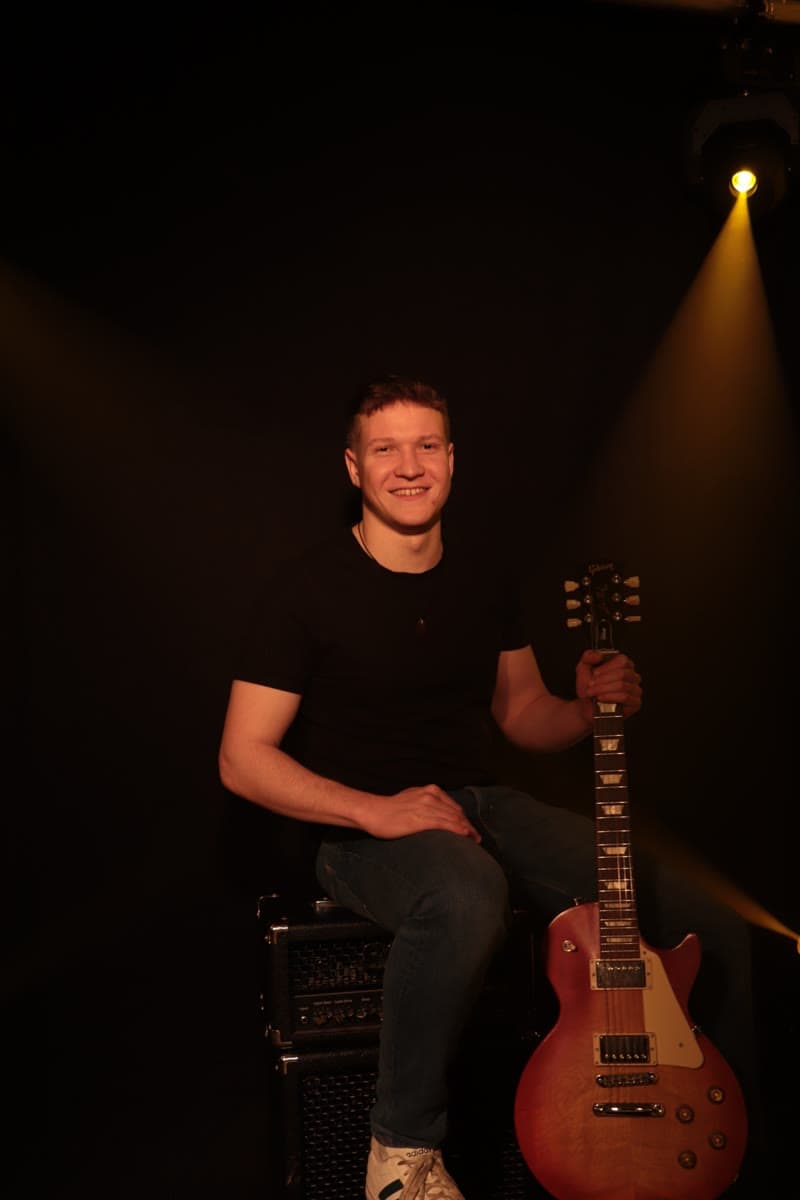 Samuel Pelz – Guitar bei Believe2